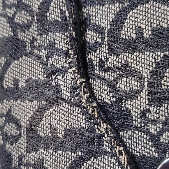 Christian Dior Compact Saddle Wallet - Picture 9 of 11